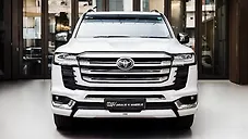 Used Toyota Land Cruiser V8 Petrol in Delhi