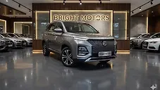 Used MG Hector Plus Sharp Pro 1.5 Turbo Petrol CVT 7 STR [2023] in Delhi