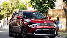Used Kia Carens Prestige 1.5 Petrol MT 7 STR in Kolkata