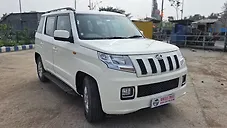 Used Mahindra TUV300 T8 in Kolkata