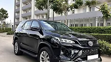 Used Toyota Fortuner 4X4 4WD Mild Hybrid (Electric + Diesel) Turbo Automatic Dual Tone in Gurgaon