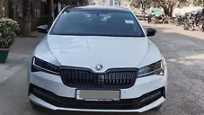 Used Skoda Superb Sportline AT in Delhi