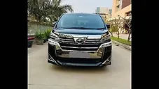 Used Toyota Vellfire Hybrid in Ahmedabad