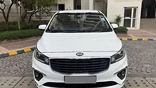 Used Kia Carnival Premium 7 STR in Delhi