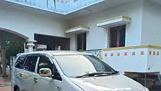 Second Hand Toyota Innova 2.5 E 8 STR in Coimbatore