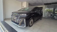 Used Toyota Vellfire VIP – Executive Lounge Hybrid (Electric + Petrol) Automatic in Delhi