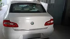 Used Skoda Superb Elegance 1.8 TSI AT in Delhi