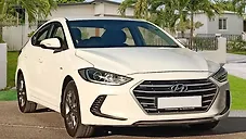 Used Hyundai Elantra 2.0 S MT in Delhi