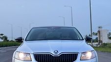 Used Skoda Octavia 2.0 TDI CR Style Plus AT [2017] in Surat
