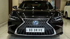 Used Lexus ES 300h Luxury in Delhi