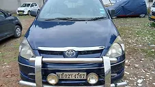 Used Toyota Innova 2.5 E in Kolkata