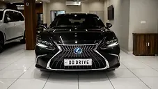 Used Lexus ES 300h Luxury in Delhi