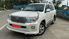 Used Toyota Land Cruiser V8 Petrol in Mumbai