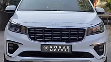 Used Kia Carnival Limousine Plus 7 STR in Delhi