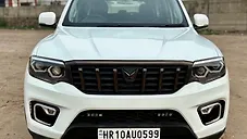 Used Mahindra Scorpio Z6 Diesel AT 2WD 7 STR in Delhi