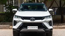 Used Toyota Fortuner 2.8 4X2 AT in Pune