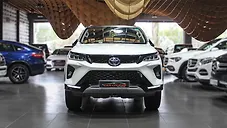 Used Toyota Fortuner 2.8 4X2 AT in Hyderabad