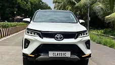 Used Toyota Fortuner 2.8 4X2 AT in Mumbai