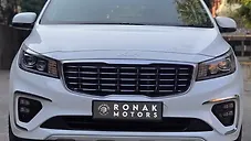 Used Kia Carnival Limousine Plus 7 STR in Delhi