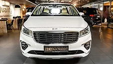 Used Kia Carnival Limousine 7 STR in Delhi