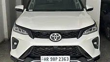 Used Toyota Fortuner 2.8 4X2 AT in Delhi