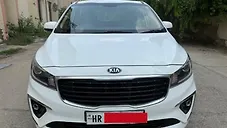 Used Kia Carnival Premium 7 STR in Delhi