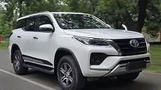 Used Toyota Fortuner 4X2 AT 2.8 Diesel in Delhi