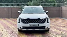 Used Kia Carnival Limousine Plus in Delhi