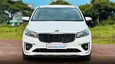 Used Kia Carnival Premium 7 STR in Kochi