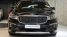 Used Kia Carnival Limousine Plus 7 STR in Pune