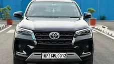Used Toyota Fortuner 4X2 AT 2.8 Diesel in Ghaziabad