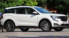 Used Mahindra XUV700 AX7 Petrol AT 7 STR in Delhi