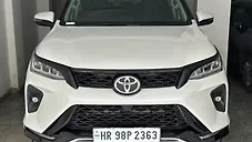 Used Toyota Fortuner 2.8 4X2 AT in Delhi