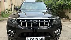Used Mahindra Scorpio Z8 Petrol AT 7 STR in Delhi