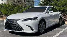 Used Lexus ES 300h Luxury in Delhi