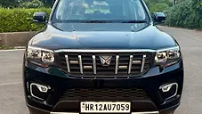 Used Mahindra Scorpio Z2 Petrol MT 7 STR in Delhi