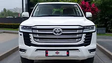 Used Toyota Land Cruiser LC 200 VX in Mumbai