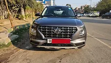 Used Hyundai Venue S 1.2 Petrol in Delhi