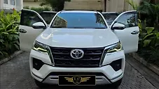 Used Toyota Fortuner 4x2 AT in Mumbai