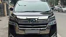 Used Toyota Vellfire Hybrid in Delhi