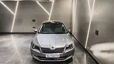 Used Skoda Superb L&K TSI AT in Delhi