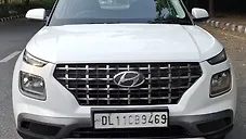 Used Hyundai Venue S 1.2 Petrol in Delhi