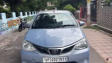 Used Toyota Etios V in Lucknow