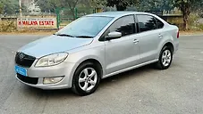 Used Skoda Rapid 1.6 MPI Ambition with Alloy Wheels in Delhi