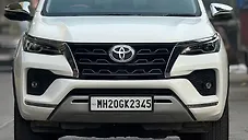 Used Toyota Fortuner 4x2 AT in Mumbai