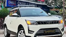 Used Mahindra XUV300 W8 (O) 1.5 Diesel [2020] in Delhi