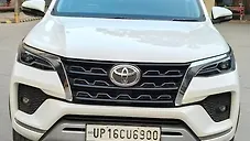 Used Toyota Fortuner 4x2 AT in Delhi