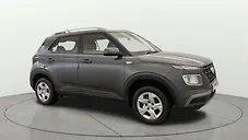 Used Hyundai Venue S 1.2 Petrol in Delhi