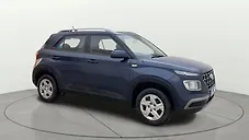 Used Hyundai Venue S 1.2 Petrol in Hyderabad