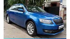 Used Skoda Octavia Elegance 2.0 TDI AT in Mumbai